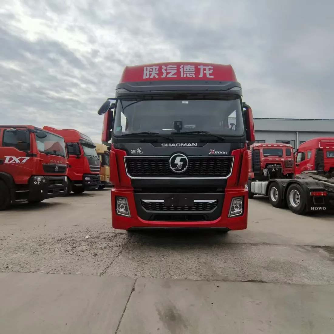 SHACMAN X5000 Tractor Truck gallery view 3
